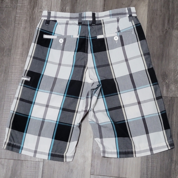 Vans Skateboard Plaid Shorts - Picture 2 of 10